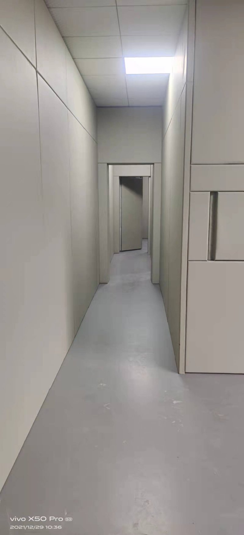 留置室软包是如何达到防撞效果？